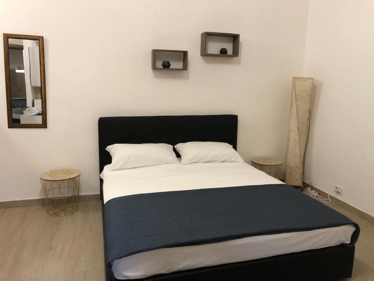 Civico 10 Apartment Sassari Ngoại thất bức ảnh