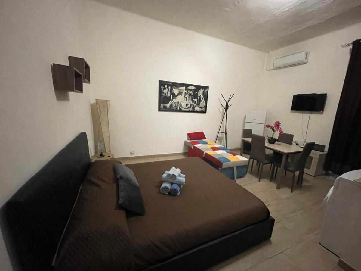 Civico 10 Apartment Sassari Ngoại thất bức ảnh